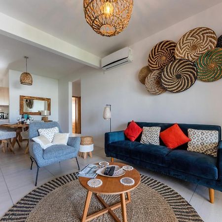 West Wood Holiday Apartment, C6 - Flic En Flac With Pool At A Quiet Location, Beautifully Decorated And Close To The Beach מראה חיצוני תמונה